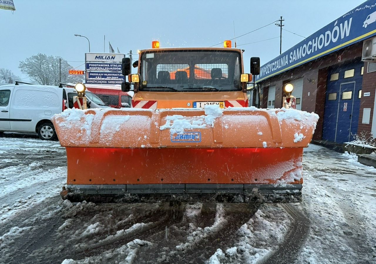 Mercedes-Benz Inny Mercedes-Benz Mercedes Vario 815 Wywrotka 4X4 2004 Pług posypywarka odśnieżarka - Снегоуборочная машина: фото 3 Mercedes-Benz Inny Mercedes-Benz Mercedes Vario 815 Wywrotka 4X4 2004 Pług posypywarka odśnieżarka - Снегоуборочная машина: фото 3