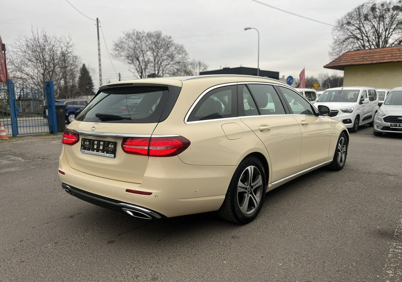 Mercedes-Benz Klasa E E220d T 9G-tronic 197KM Navi FullLed Kamera Asystent Model 2020 FV 2 - Легковой автомобиль: фото 4 Mercedes-Benz Klasa E E220d T 9G-tronic 197KM Navi FullLed Kamera Asystent Model 2020 FV 2 - Легковой автомобиль: фото 4