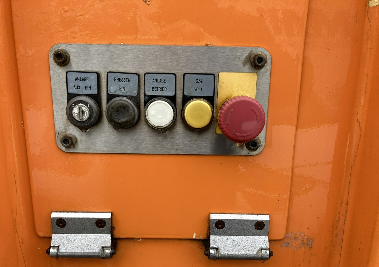 Mercedes-Benz Sprinter Sprinter 513 Śmieciarka Prasa 2010 - Мусоровоз: фото 5 Mercedes-Benz Sprinter Sprinter 513 Śmieciarka Prasa 2010 - Мусоровоз: фото 5