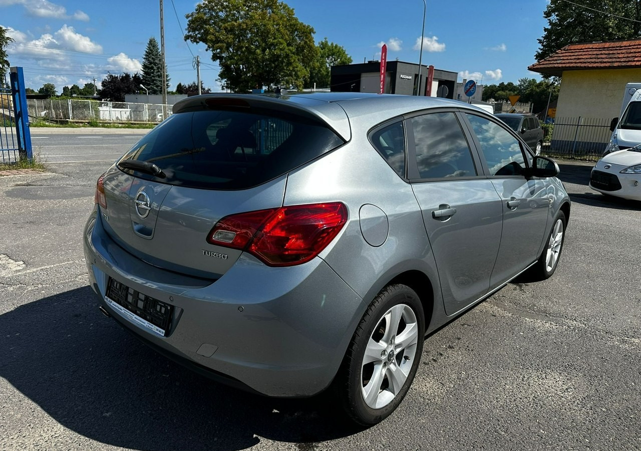 Opel Astra H Opel Astra 1.4-140KM Nowy silnik świeżo sprowadzony 2012 - Хэтчбек: фото 5 Opel Astra H Opel Astra 1.4-140KM Nowy silnik świeżo sprowadzony 2012 - Хэтчбек: фото 5