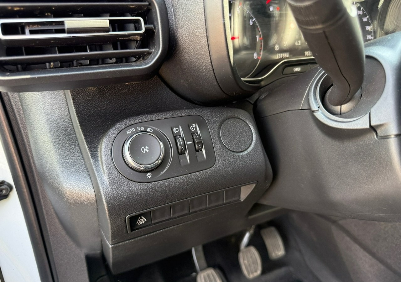 Легковой автомобиль Opel Combo IV Combo Life Combo do przewozu Niepełnosprawnych inwalida rampa Model 2021: фото 16