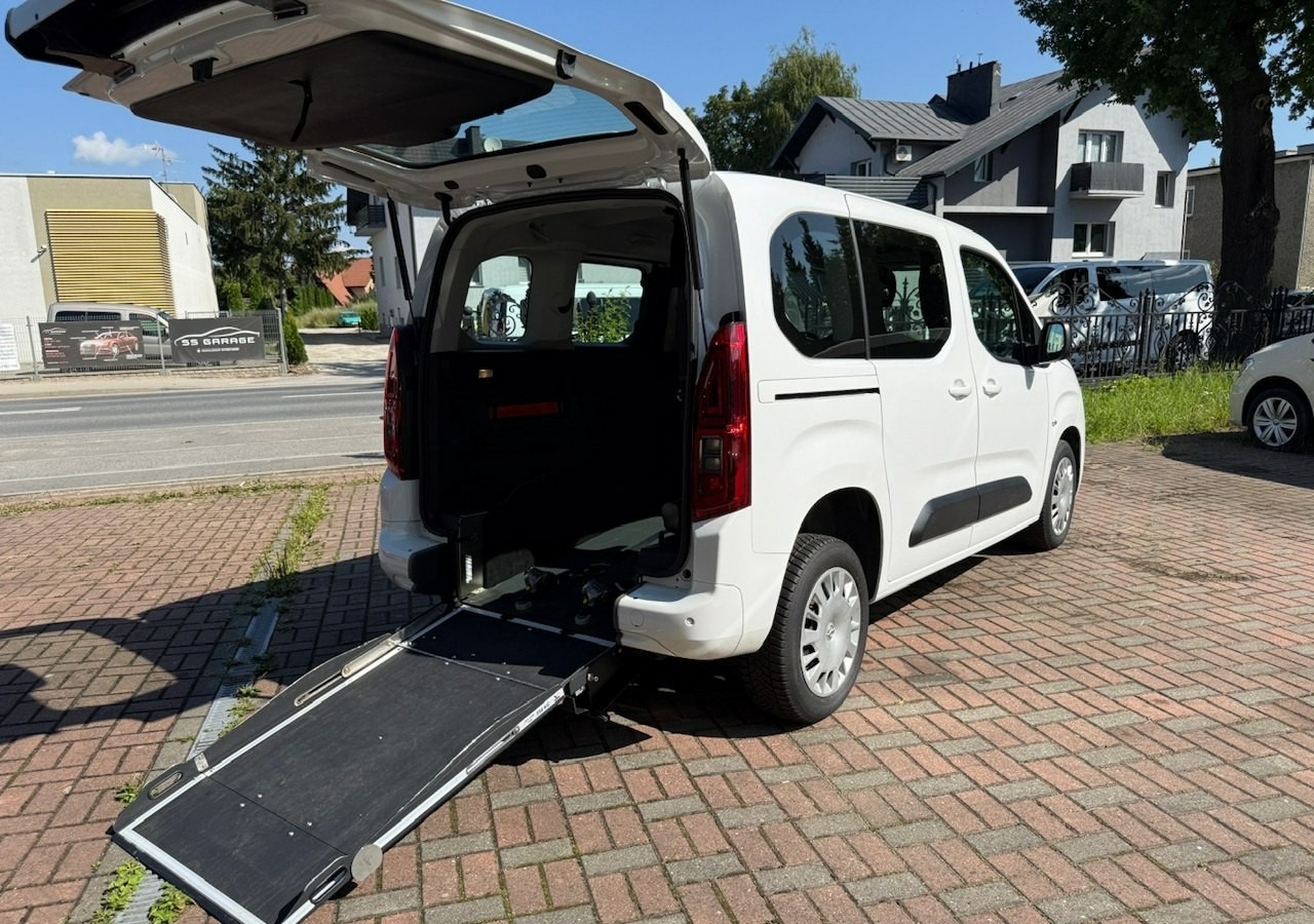 Opel Combo IV Opel Combo Life Niepełnosprawnych inwalida Rampa 32105 km Model 2022 - Легковой автомобиль: фото 1 Opel Combo IV Opel Combo Life Niepełnosprawnych inwalida Rampa 32105 km Model 2022 - Легковой автомобиль: фото 1