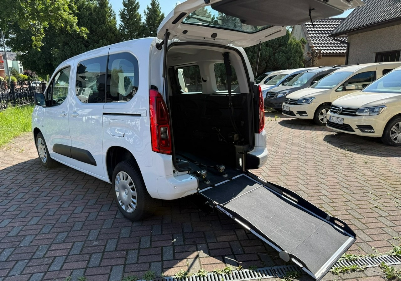 Opel Combo IV Opel Combo Life Niepełnosprawnych inwalida Rampa 32105 km Model 2022 - Легковой автомобиль: фото 3 Opel Combo IV Opel Combo Life Niepełnosprawnych inwalida Rampa 32105 km Model 2022 - Легковой автомобиль: фото 3