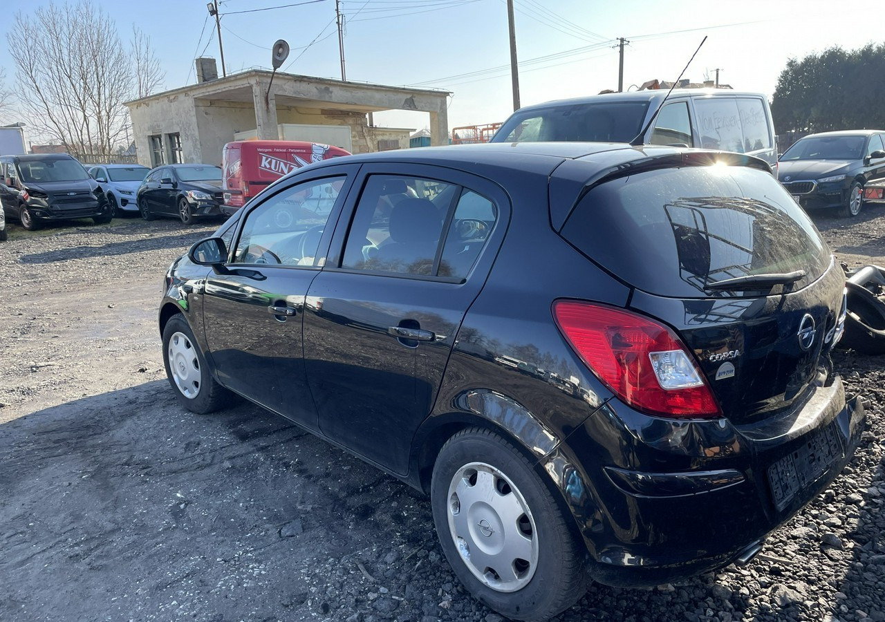 Opel Corsa D Corsa 1.4-87 KM Klima 2011 - Легковой автомобиль: фото 5 Opel Corsa D Corsa 1.4-87 KM Klima 2011 - Легковой автомобиль: фото 5