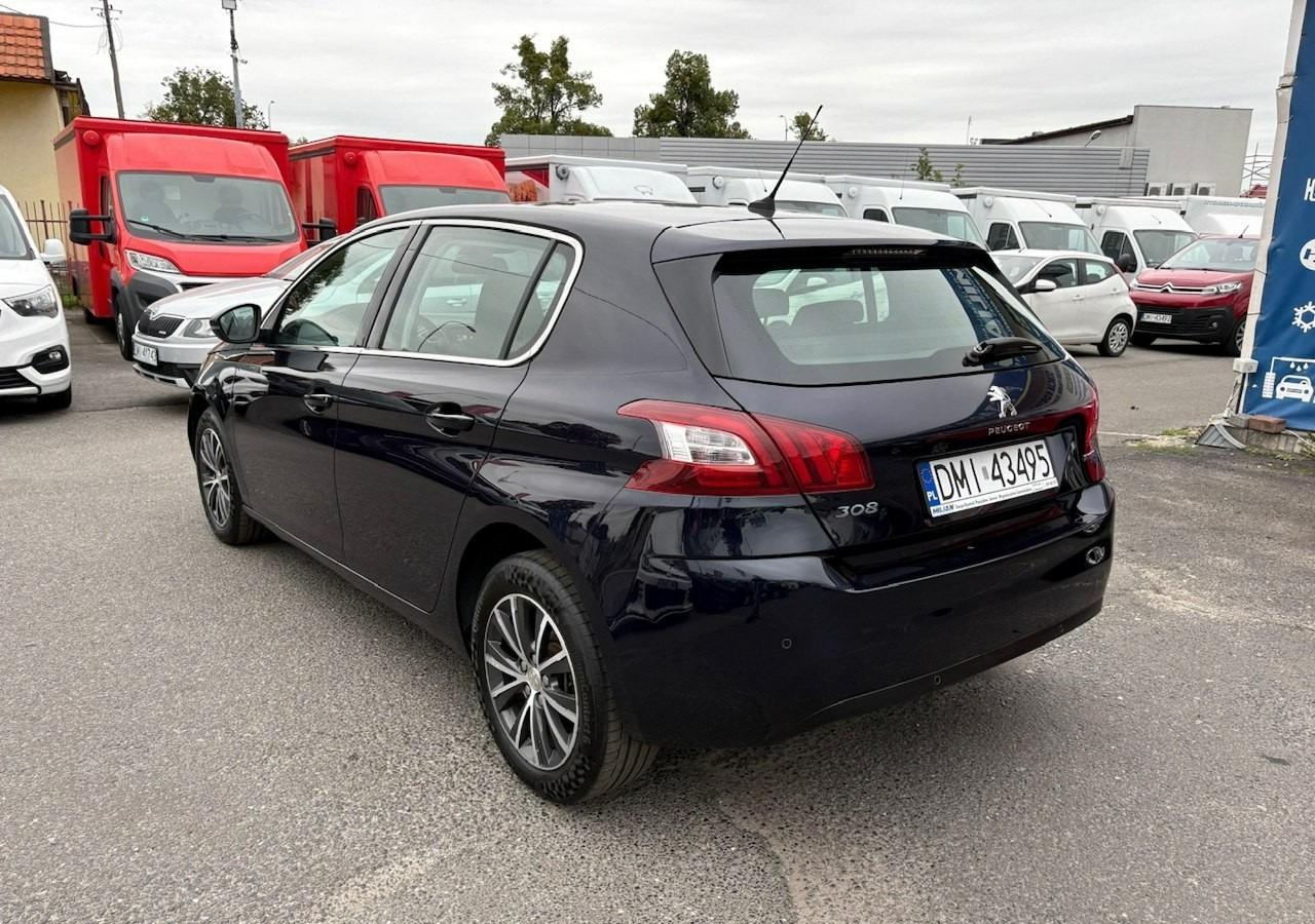 Peugeot 308 II Peugeot 308 HB 1.6HDI 85tkm FullLed Navi Klima 2016 - Хэтчбек: фото 5 Peugeot 308 II Peugeot 308 HB 1.6HDI 85tkm FullLed Navi Klima 2016 - Хэтчбек: фото 5