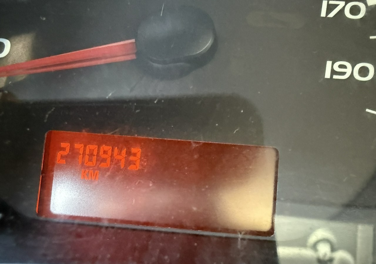 Торговый грузовик Renault Master Autosklep wędlin Gastronomiczny Food Truck Foodtruck Sklep Borco 201: фото 16 Торговый грузовик Renault Master Autosklep wędlin Gastronomiczny Food Truck Foodtruck Sklep Borco 201: фото 16