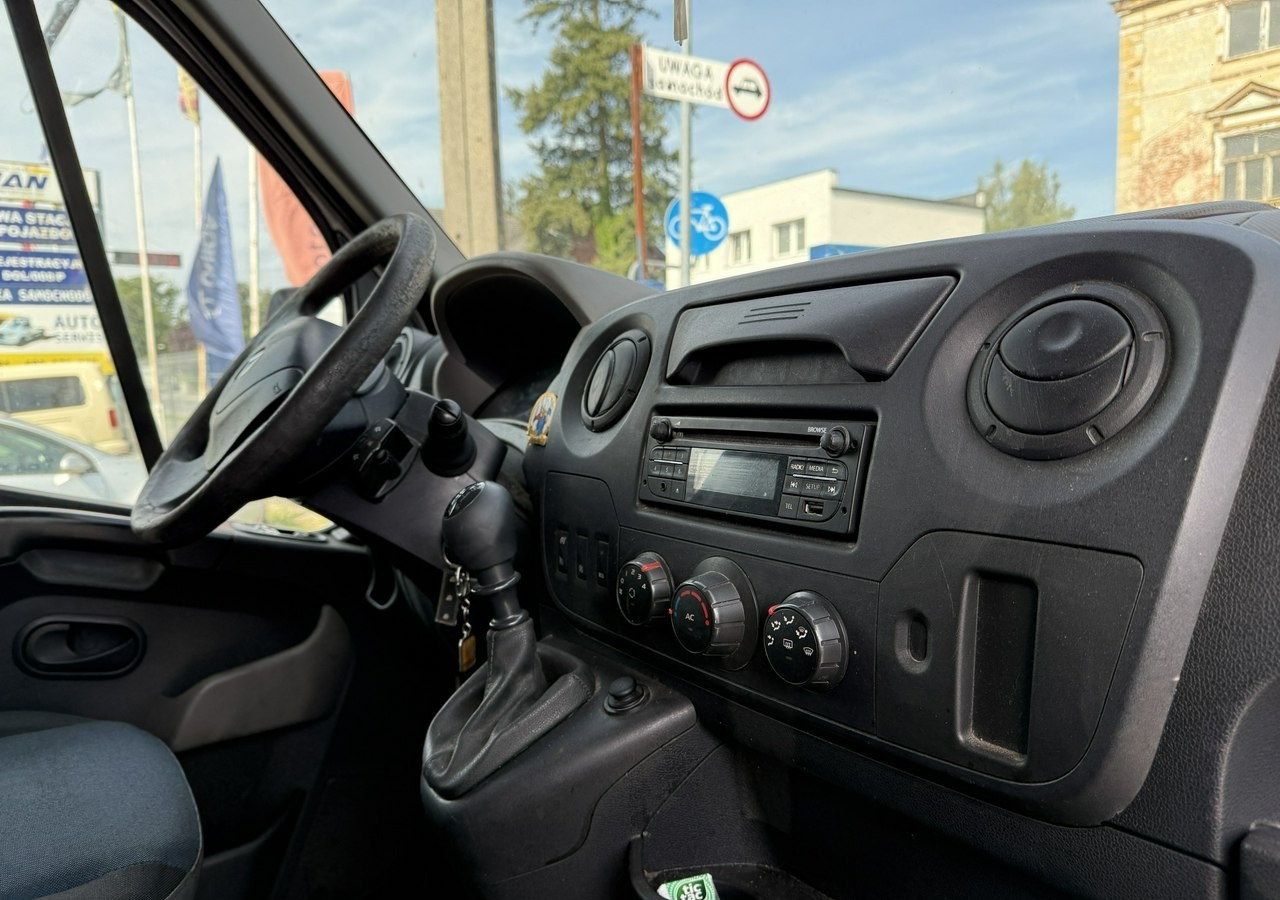Renault Master Master 2.3-165KM Skrzynia plandeka 8-palet Klima sypialnia Model 201 - Тентованный фургон: фото 3 Renault Master Master 2.3-165KM Skrzynia plandeka 8-palet Klima sypialnia Model 201 - Тентованный фургон: фото 3