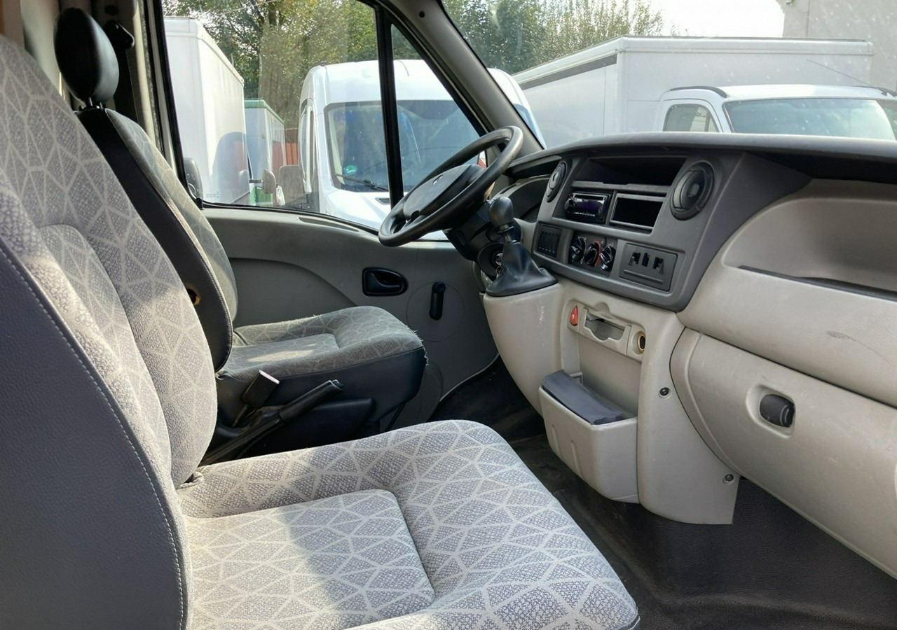 Renault Master Master Autosklep Gastronomiczny Food Truck Foodtruck Sklep bar 2009 - Торговый грузовик: фото 3 Renault Master Master Autosklep Gastronomiczny Food Truck Foodtruck Sklep bar 2009 - Торговый грузовик: фото 3