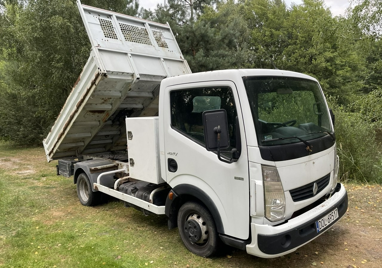 Renault Maxity Renault Maxity 3,0-150KM Canter Wywrotka skrzynia 2010 - Малотоннажный самосвал: фото 1 Renault Maxity Renault Maxity 3,0-150KM Canter Wywrotka skrzynia 2010 - Малотоннажный самосвал: фото 1