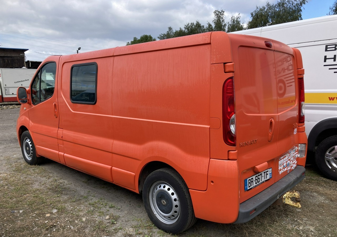 Renault Trafic Trafic 2.0 CDI Brygadówka dokka doka - Грузопассажирский фургон: фото 4 Renault Trafic Trafic 2.0 CDI Brygadówka dokka doka - Грузопассажирский фургон: фото 4