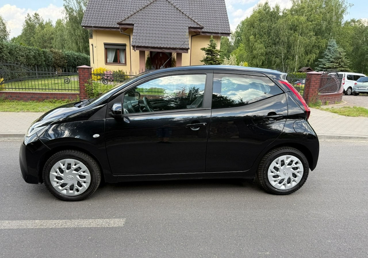 Toyota Aygo II Toyota Aygo 1.0-16V Klima Salon PL 24651km Model 2021 - Хэтчбек: фото 2 Toyota Aygo II Toyota Aygo 1.0-16V Klima Salon PL 24651km Model 2021 - Хэтчбек: фото 2