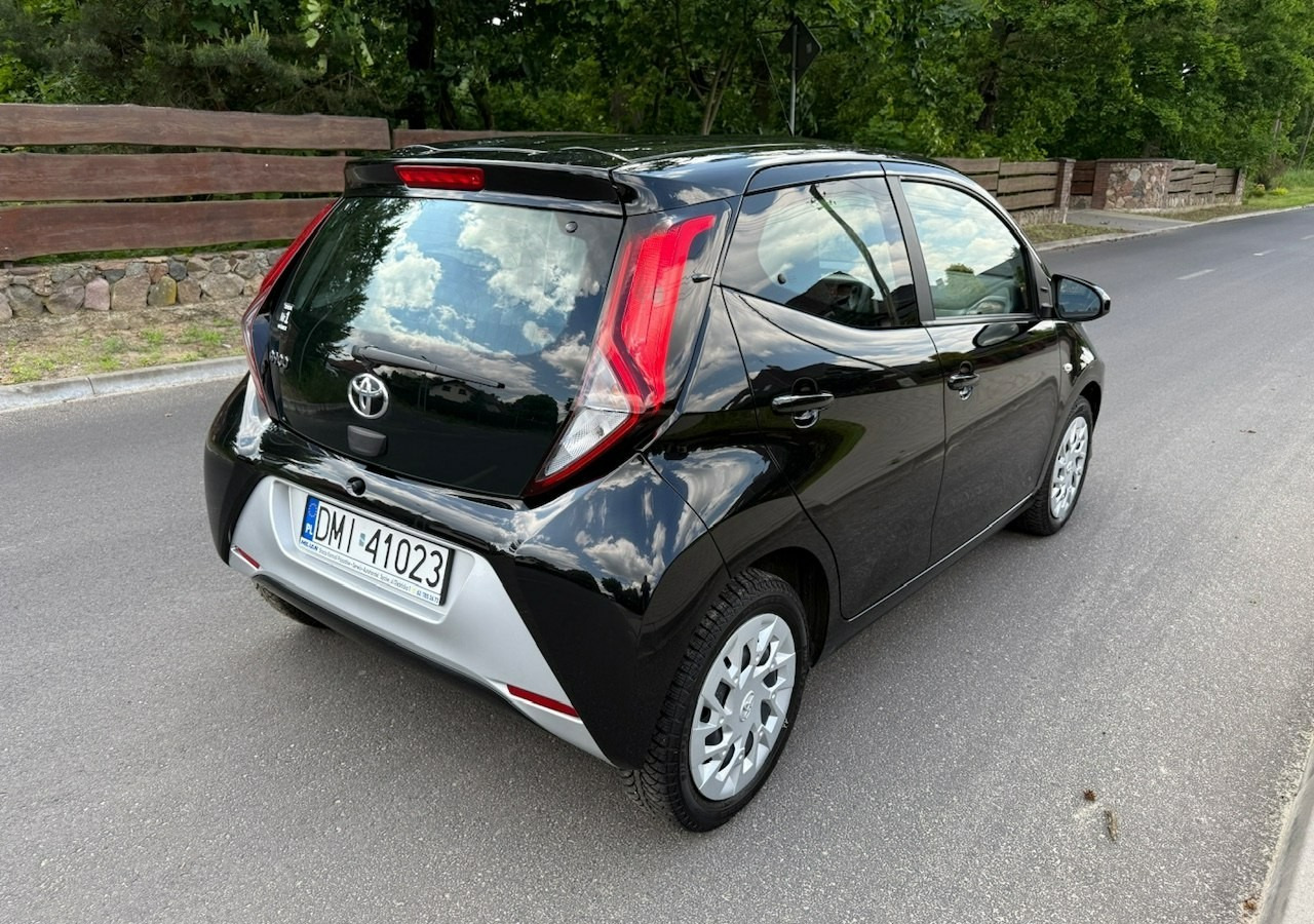 Toyota Aygo II Toyota Aygo 1.0-16V Klima Salon PL 24651km Model 2021 - Хэтчбек: фото 4 Toyota Aygo II Toyota Aygo 1.0-16V Klima Salon PL 24651km Model 2021 - Хэтчбек: фото 4