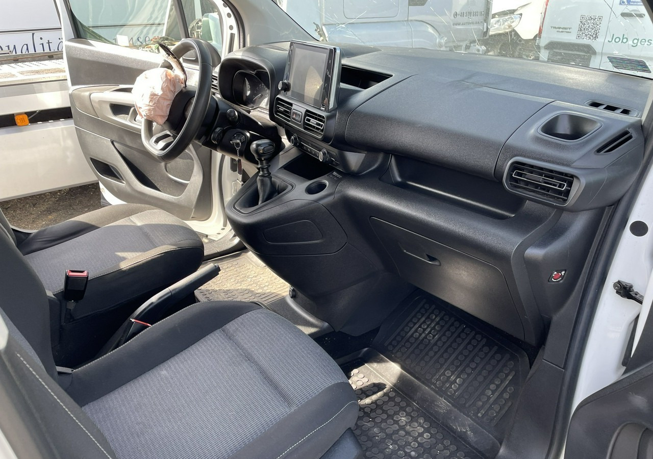 Toyota ProAce Proace City Verso Toyota Proace City Verso Long 1.5 D-4D Business 2021Salon - Легковой автомобиль: фото 3 Toyota ProAce Proace City Verso Toyota Proace City Verso Long 1.5 D-4D Business 2021Salon - Легковой автомобиль: фото 3