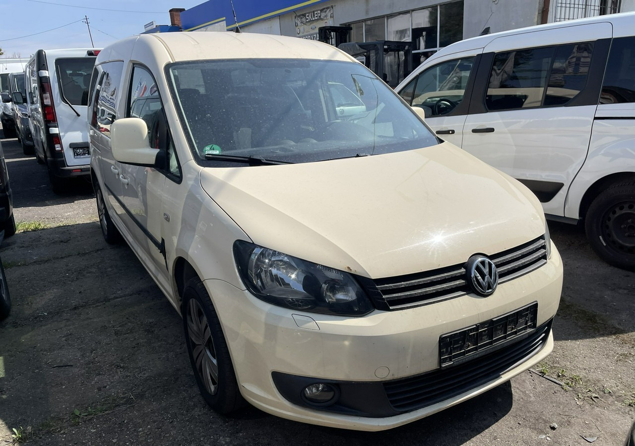 Volkswagen Caddy III Caddy do przewozu Niepełnosprawnych inwalida rampa 2015 - Легковой автомобиль: фото 3 Volkswagen Caddy III Caddy do przewozu Niepełnosprawnych inwalida rampa 2015 - Легковой автомобиль: фото 3