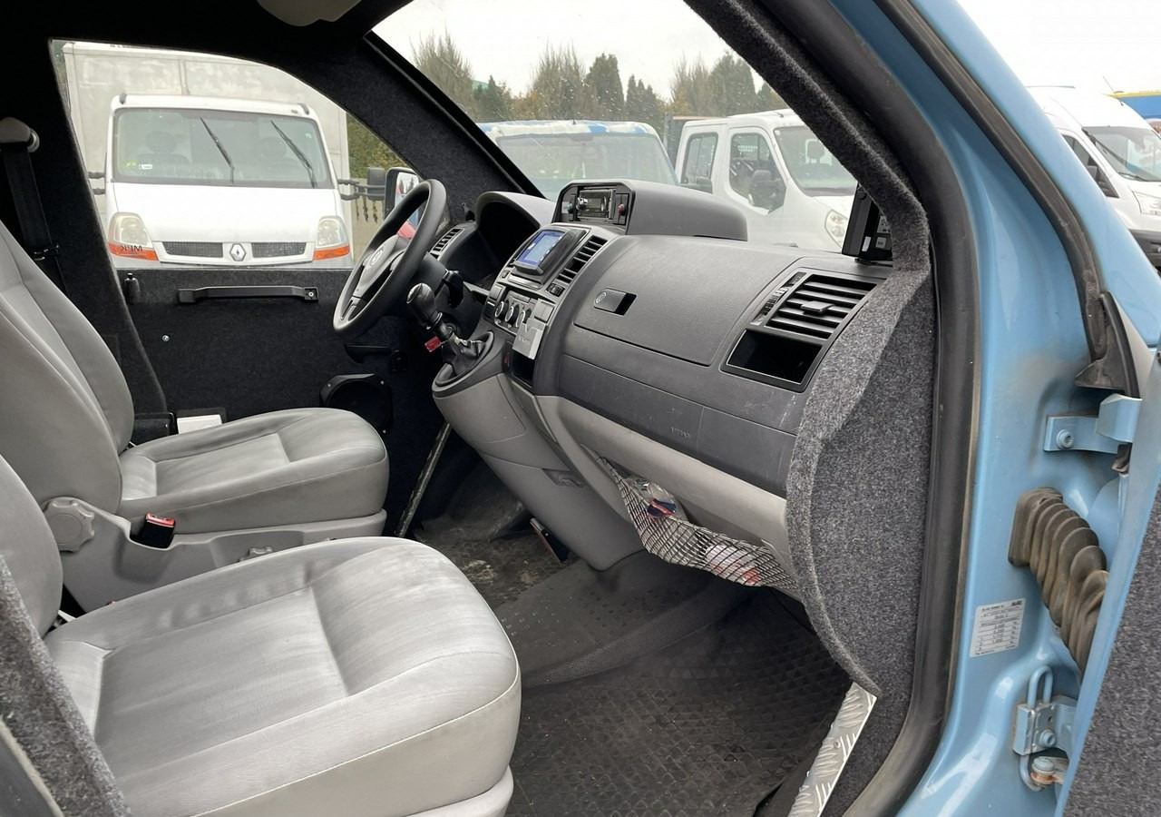 Инкассаторская машина Volkswagen Transporter T5 Transporter Bankowóz kuloodporny opancerzony Model 2015: фото 10