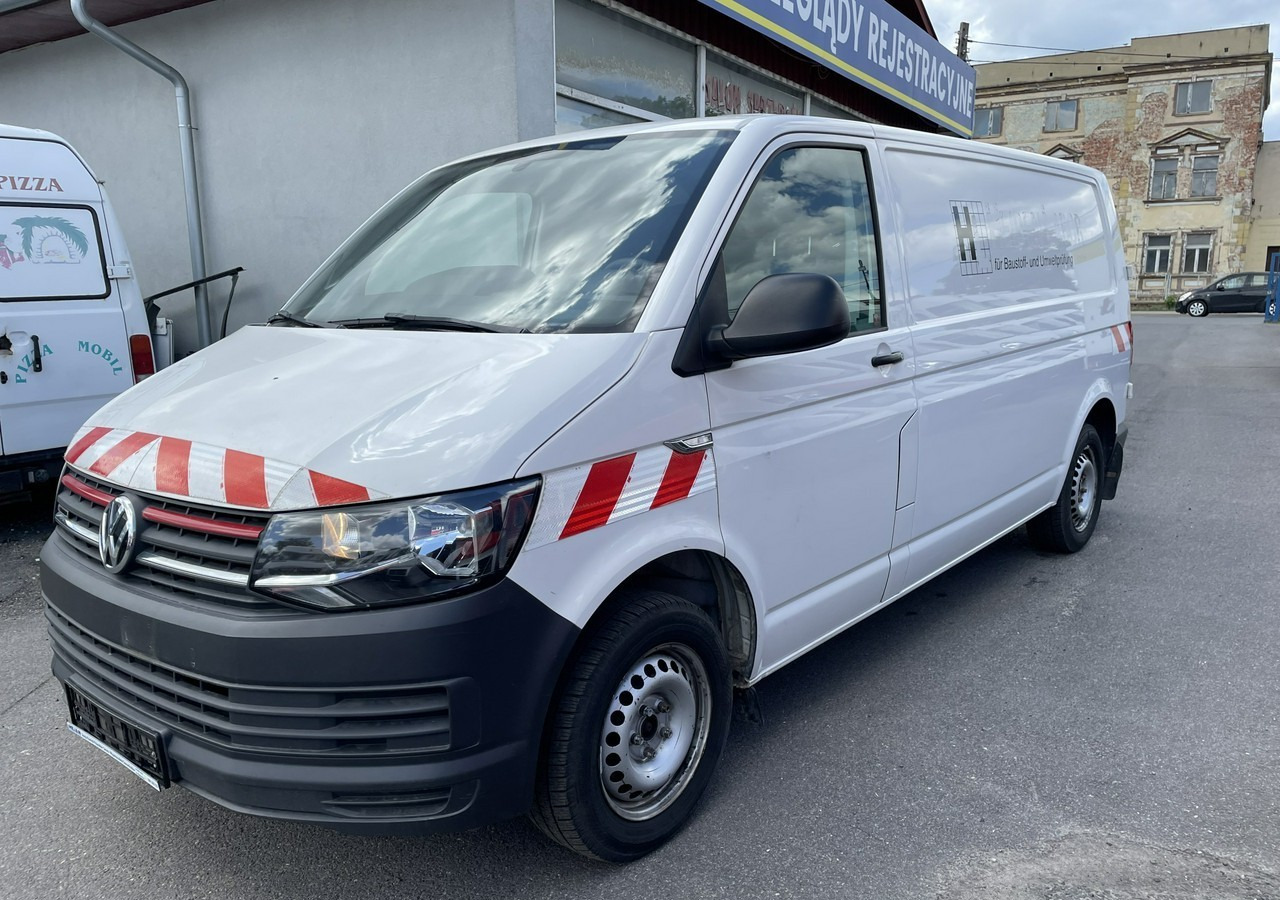 Volkswagen Transporter Volkswagen Transporter T6 Long 2.0-150KM 4X4 Klima Model 2018 - Цельнометаллический фургон: фото 2 Volkswagen Transporter Volkswagen Transporter T6 Long 2.0-150KM 4X4 Klima Model 2018 - Цельнометаллический фургон: фото 2
