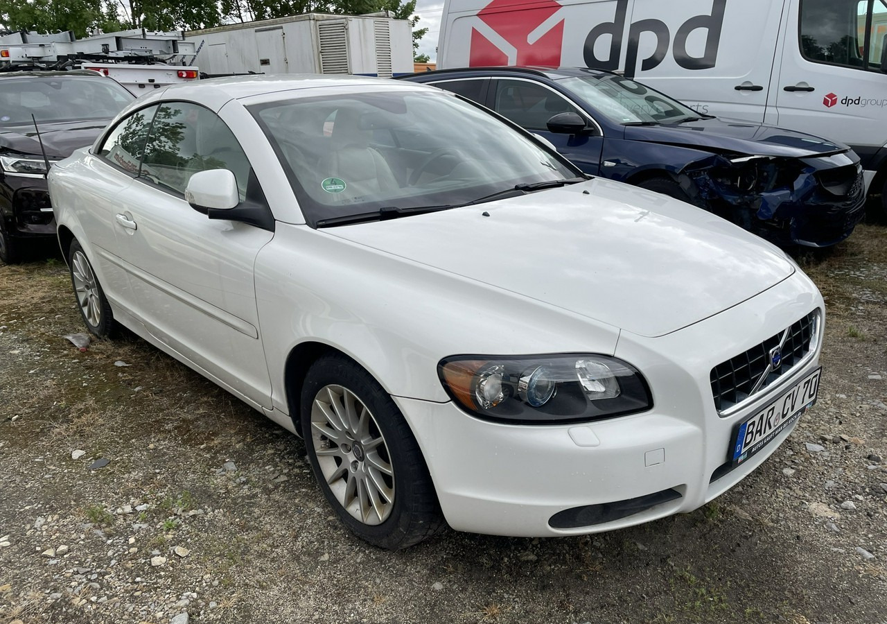 Volvo C70 II Volvo C70 2.0-136KM Cabrio Kabriolet 2010 - Легковой автомобиль: фото 2 Volvo C70 II Volvo C70 2.0-136KM Cabrio Kabriolet 2010 - Легковой автомобиль: фото 2