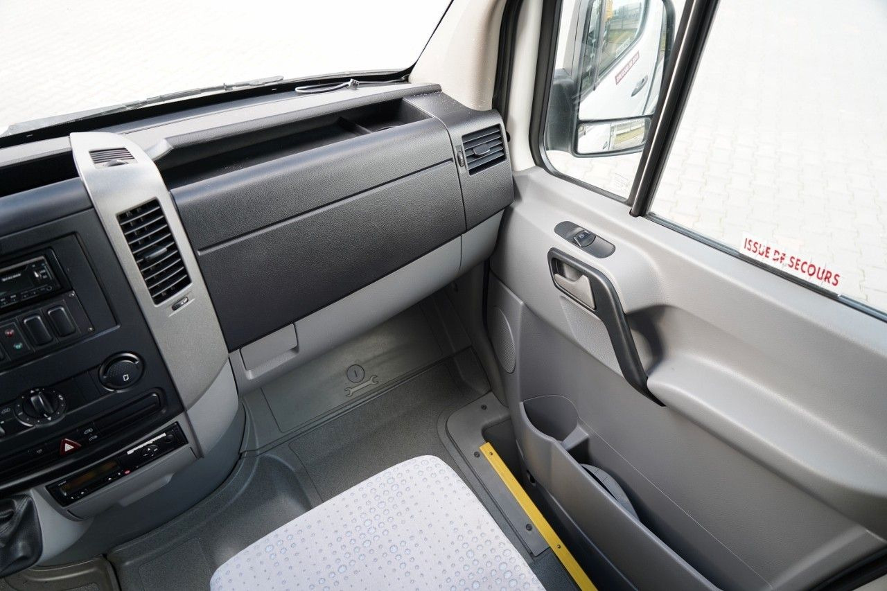 Автобус Volkswagen CRAFTER / EURO 5 / MANUAL / SPROWADZONY: фото 33 Автобус Volkswagen CRAFTER / EURO 5 / MANUAL / SPROWADZONY: фото 33