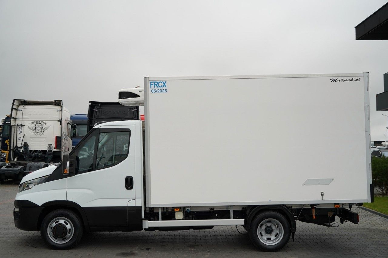 Iveco DAILY 35.120 / CHŁODNIA LAMBERET / AGREGAT CARRI - Фургон-рефрижератор: фото 4 Iveco DAILY 35.120 / CHŁODNIA LAMBERET / AGREGAT CARRI - Фургон-рефрижератор: фото 4