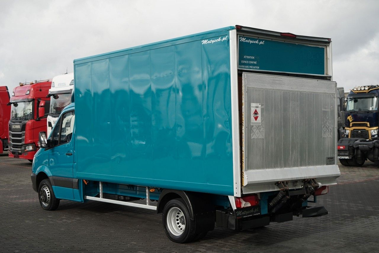 Mercedes-Benz SPRINTER / KONTENER 4,3 M / WINDA PALFINGER - Тентованный фургон: фото 5 Mercedes-Benz SPRINTER / KONTENER 4,3 M / WINDA PALFINGER - Тентованный фургон: фото 5