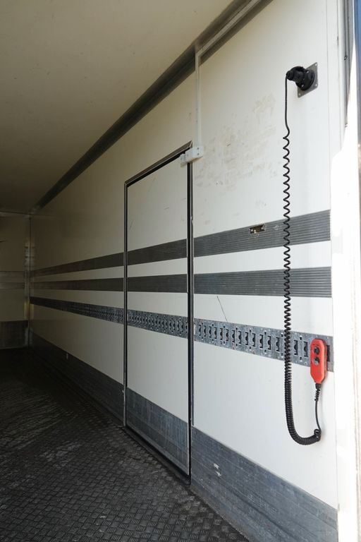 Renault D 250 / CHŁODNIA - 6,7 m / THERMO KING T 600R / Renault D 250 / CHŁODNIA - 6,7 m / THERMO KING T 600R / в лизинг Renault D 250 / CHŁODNIA - 6,7 m / THERMO KING T 600R / Renault D 250 / CHŁODNIA - 6,7 m / THERMO KING T 600R /: фото 10