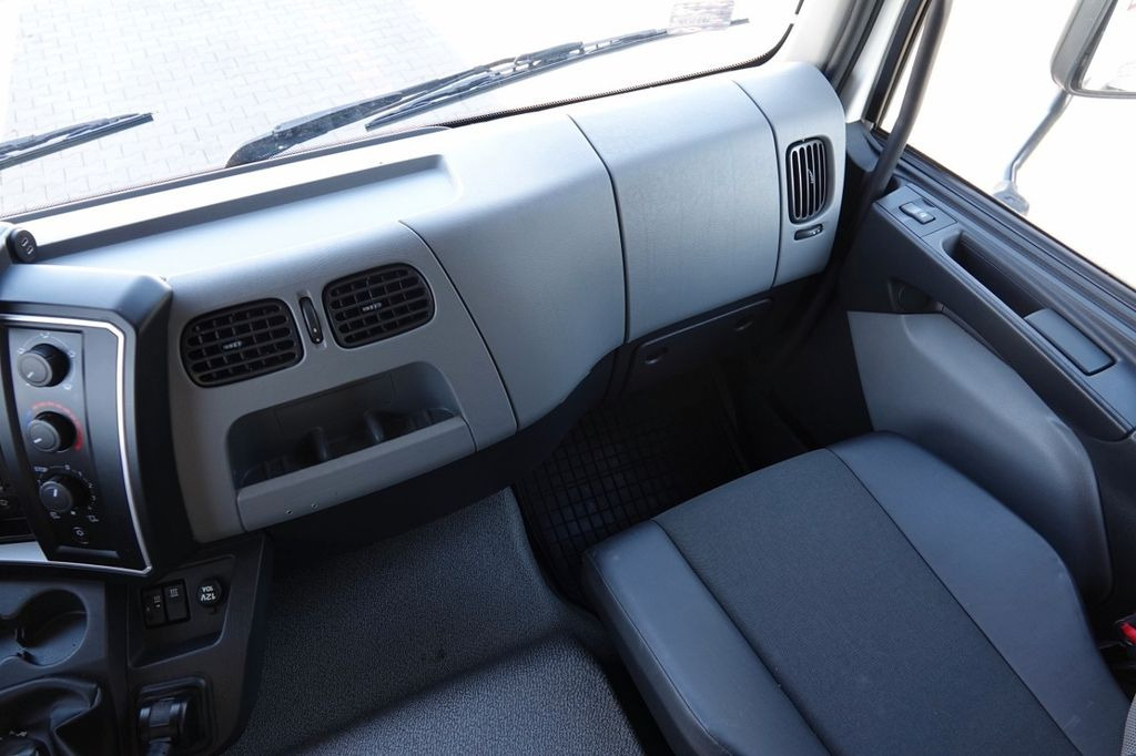 Renault D 250 / CHŁODNIA - 6,7 m / THERMO KING T 600R / Renault D 250 / CHŁODNIA - 6,7 m / THERMO KING T 600R / в лизинг Renault D 250 / CHŁODNIA - 6,7 m / THERMO KING T 600R / Renault D 250 / CHŁODNIA - 6,7 m / THERMO KING T 600R /: фото 15