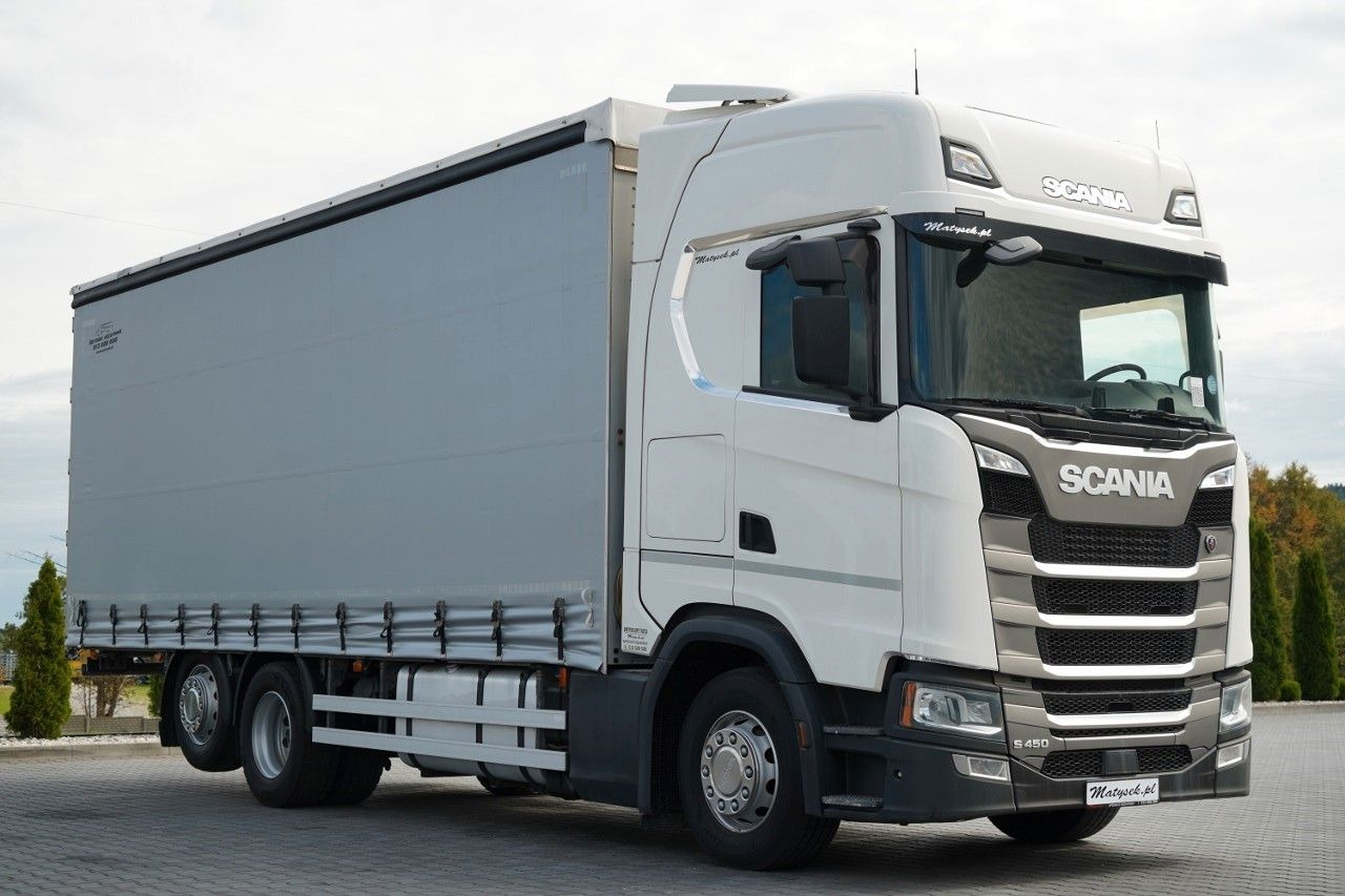 Scania S 450 / SOLÓWKA / 6X2 / OŚ PODNOSZONA / 2019 / - Тентованный грузовик: фото 1 Scania S 450 / SOLÓWKA / 6X2 / OŚ PODNOSZONA / 2019 / - Тентованный грузовик: фото 1