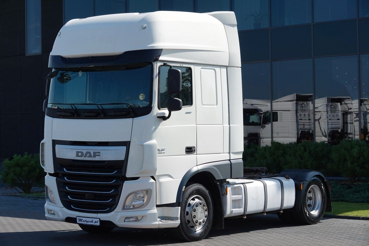 DAF XF 460 / MANUAL / STANDARD / SUPER SPACE CAB - Тягач: фото 2 DAF XF 460 / MANUAL / STANDARD / SUPER SPACE CAB - Тягач: фото 2