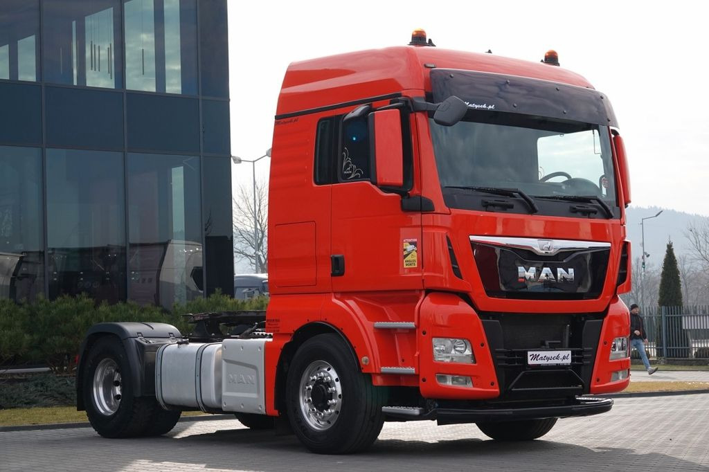 MAN TGX 18.440 / 4x4 / HYDRAULIKA / HYDRODRIVE / EUR MAN TGX 18.440 / 4x4 / HYDRAULIKA / HYDRODRIVE / EUR - Тягач: фото 1 MAN TGX 18.440 / 4x4 / HYDRAULIKA / HYDRODRIVE / EUR MAN TGX 18.440 / 4x4 / HYDRAULIKA / HYDRODRIVE / EUR - Тягач: фото 1