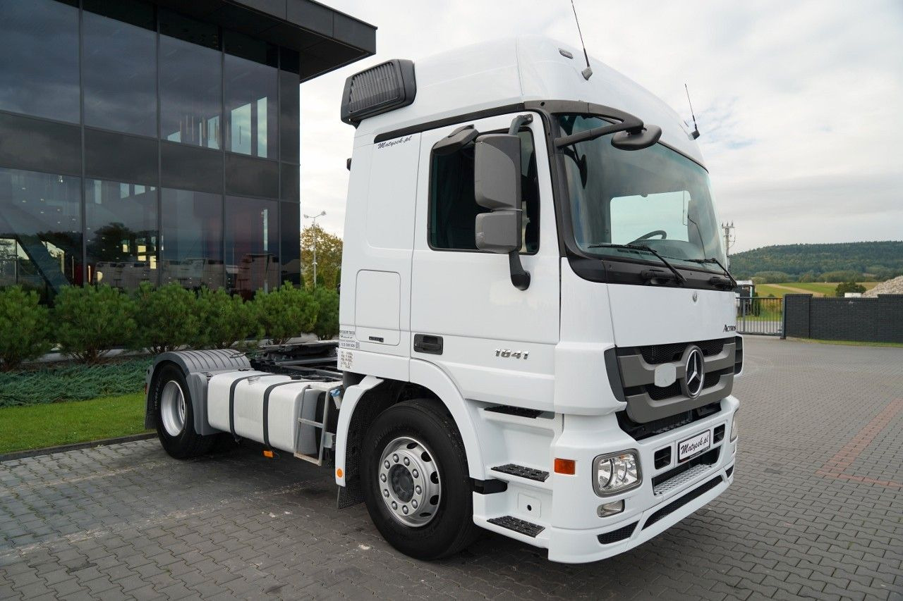Mercedes-Benz ACTROS 1841 / HYDRAULIKA / SPROWADZONY / PO KONT - Тягач: фото 4 Mercedes-Benz ACTROS 1841 / HYDRAULIKA / SPROWADZONY / PO KONT - Тягач: фото 4