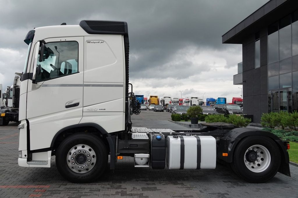 Volvo FH 420 / 13 L / PEŁNY ADR / 2017 ROK / LOW CAB - Тягач: фото 3 Volvo FH 420 / 13 L / PEŁNY ADR / 2017 ROK / LOW CAB - Тягач: фото 3