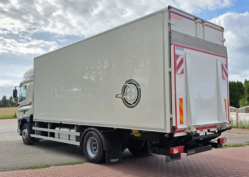 DAF CF 330 / 10.2017 / KONTENER MEBLOWY / IZOTERMA / WINDA / 18 PALET / E6 / NISKI PRZEBIEG / Z NIEMIEC / JAK NOWY / DUŻY SILNIK  10 837cm3// - Грузовик с закрытым кузовом: фото 5 DAF CF 330 / 10.2017 / KONTENER MEBLOWY / IZOTERMA / WINDA / 18 PALET / E6 / NISKI PRZEBIEG / Z NIEMIEC / JAK NOWY / DUŻY SILNIK  10 837cm3// - Грузовик с закрытым кузовом: фото 5