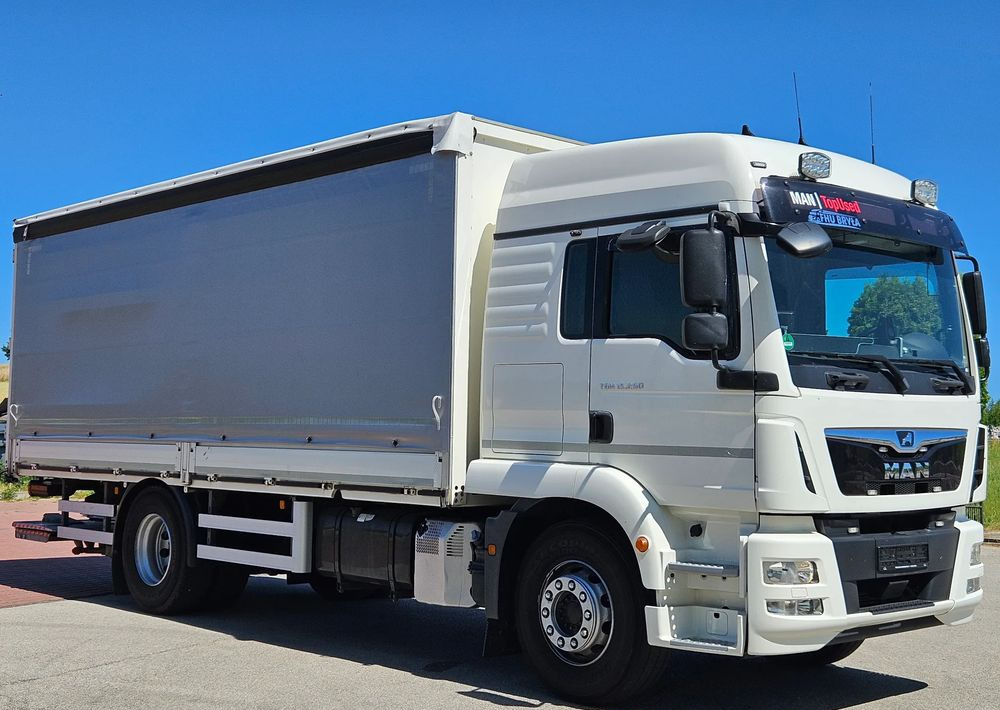 MAN TGM 15.290/E6/FIRANKA/BURTO-FIRANKA/SZKOŁA JAZDY/MAŁY ROZSTAW OSI/16PALET/WINDA/NISKI PRZEBIEG/2019/SERWISOWANY/JAK NOWY - Тентованный грузовик: фото 2 MAN TGM 15.290/E6/FIRANKA/BURTO-FIRANKA/SZKOŁA JAZDY/MAŁY ROZSTAW OSI/16PALET/WINDA/NISKI PRZEBIEG/2019/SERWISOWANY/JAK NOWY - Тентованный грузовик: фото 2