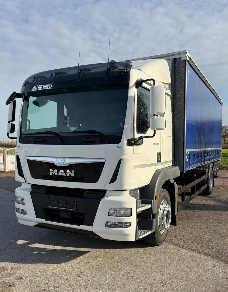 MAN TGM 15.290 / FIRANKA / 2016R / KLIMA POSTOJOWA /SPROWADZONY/ 8T ŁADOWNOŚĆ / 17 PALET / E6 / WINDA / - Тентованный грузовик: фото 1 MAN TGM 15.290 / FIRANKA / 2016R / KLIMA POSTOJOWA /SPROWADZONY/ 8T ŁADOWNOŚĆ / 17 PALET / E6 / WINDA / - Тентованный грузовик: фото 1
