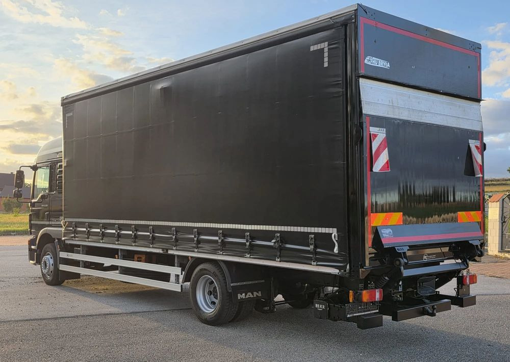 MAN TGM 15.290 / FIRANKA / 2019R / SPROWADZONY/ 7500 ŁADOWNOŚĆ / 18 PALET / E6 / JAK NOWY / WINDA / - Тентованный грузовик: фото 5 MAN TGM 15.290 / FIRANKA / 2019R / SPROWADZONY/ 7500 ŁADOWNOŚĆ / 18 PALET / E6 / JAK NOWY / WINDA / - Тентованный грузовик: фото 5