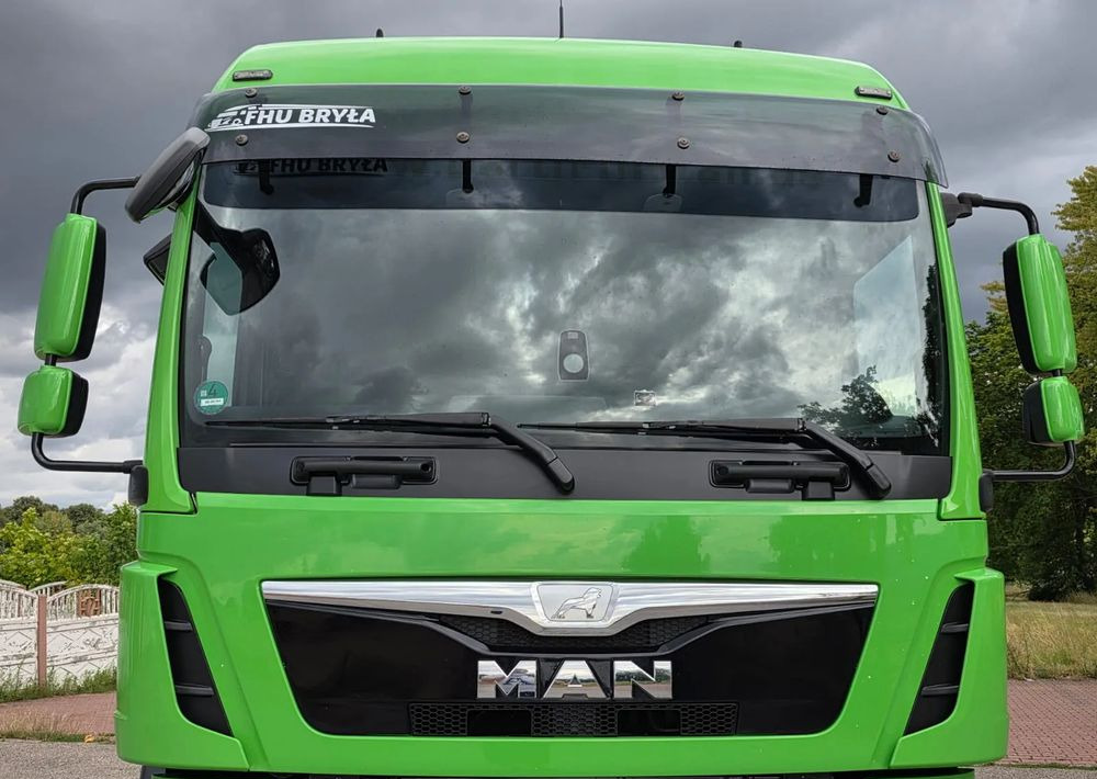 MAN TGM 18.340 / 18.290 / E6 / NISKI PRZEBIEG / 2016 / SERWISOWANY / ROZSTAW OSI 5.7M / RAMA DO ZABUDOWY / SYPIALKA / STAN BARDZO DOBRY / AUTOMAT - Тентованный грузовик: фото 4 MAN TGM 18.340 / 18.290 / E6 / NISKI PRZEBIEG / 2016 / SERWISOWANY / ROZSTAW OSI 5.7M / RAMA DO ZABUDOWY / SYPIALKA / STAN BARDZO DOBRY / AUTOMAT - Тентованный грузовик: фото 4