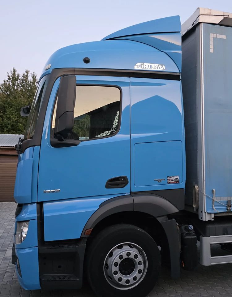Mercedes-Benz ACTROS 1833 / FIRANKA/ WINDA / 22PALETY / 8760 ŁADOWNOŚĆ / AUTOMAT / DUŻY SILNIK / SYPIALKA / - Тентованный грузовик: фото 5 Mercedes-Benz ACTROS 1833 / FIRANKA/ WINDA / 22PALETY / 8760 ŁADOWNOŚĆ / AUTOMAT / DUŻY SILNIK / SYPIALKA / - Тентованный грузовик: фото 5