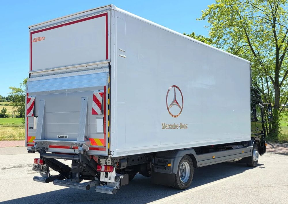 Mercedes-Benz ATEGO 1527/1530/IZOTERMA/WINDA/SPROWADZONY/E6/PIERWSZY WŁAŚCICIEL/AUTOMAT/18EURO PALET/STAN BARDZO DOBRY - Рефрижератор: фото 4 Mercedes-Benz ATEGO 1527/1530/IZOTERMA/WINDA/SPROWADZONY/E6/PIERWSZY WŁAŚCICIEL/AUTOMAT/18EURO PALET/STAN BARDZO DOBRY - Рефрижератор: фото 4