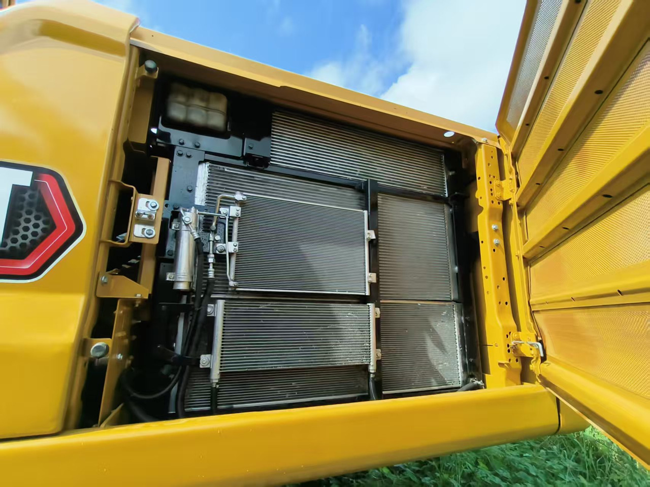 CATERPILLAR CAT336DL - Гусеничный экскаватор: фото 4 CATERPILLAR CAT336DL - Гусеничный экскаватор: фото 4