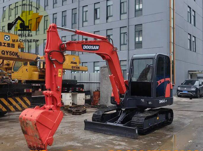 Doosan DH 60-7 - Мини-экскаватор: фото 1 Doosan DH 60-7 - Мини-экскаватор: фото 1
