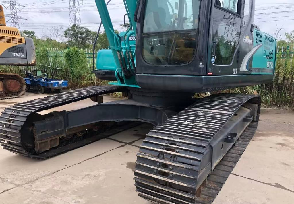 Гусеничный экскаватор Kobelco SK 210-8: фото 11
