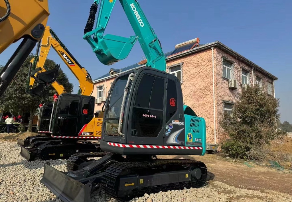 Kobelco SK 75 KOBELCO SK75-8 - Мини-экскаватор: фото 1 Kobelco SK 75 KOBELCO SK75-8 - Мини-экскаватор: фото 1