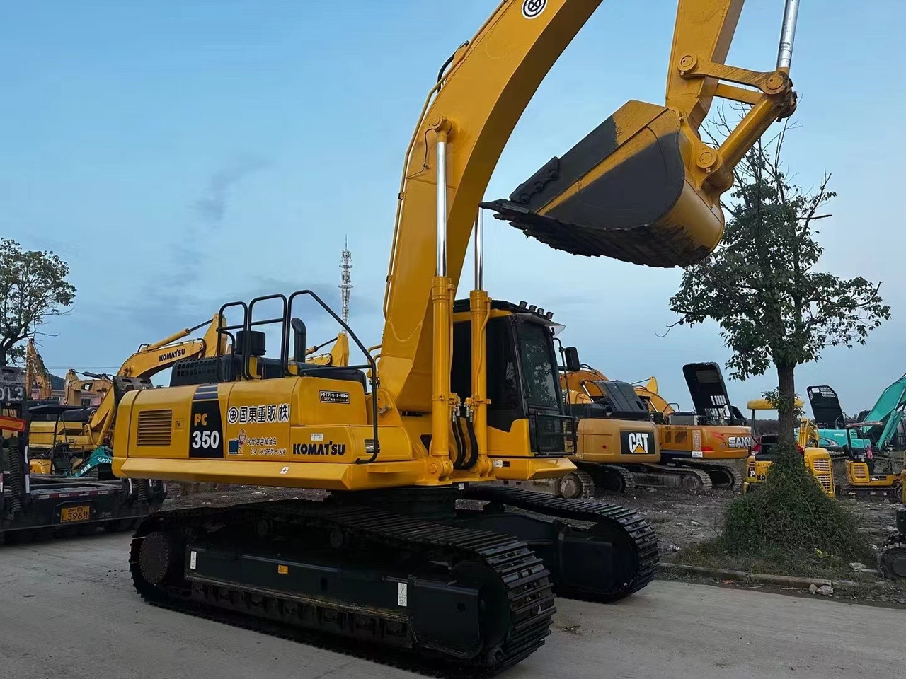 Komatsu PC 350-7 PC350 - Гусеничный экскаватор: фото 1 Komatsu PC 350-7 PC350 - Гусеничный экскаватор: фото 1