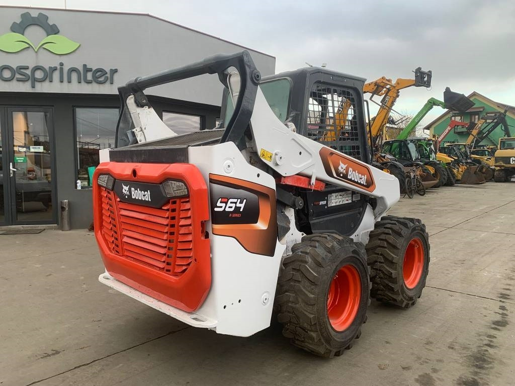 Bobcat S 64 - Мини-погрузчик с бортовым поворотом: фото 5 Bobcat S 64 - Мини-погрузчик с бортовым поворотом: фото 5