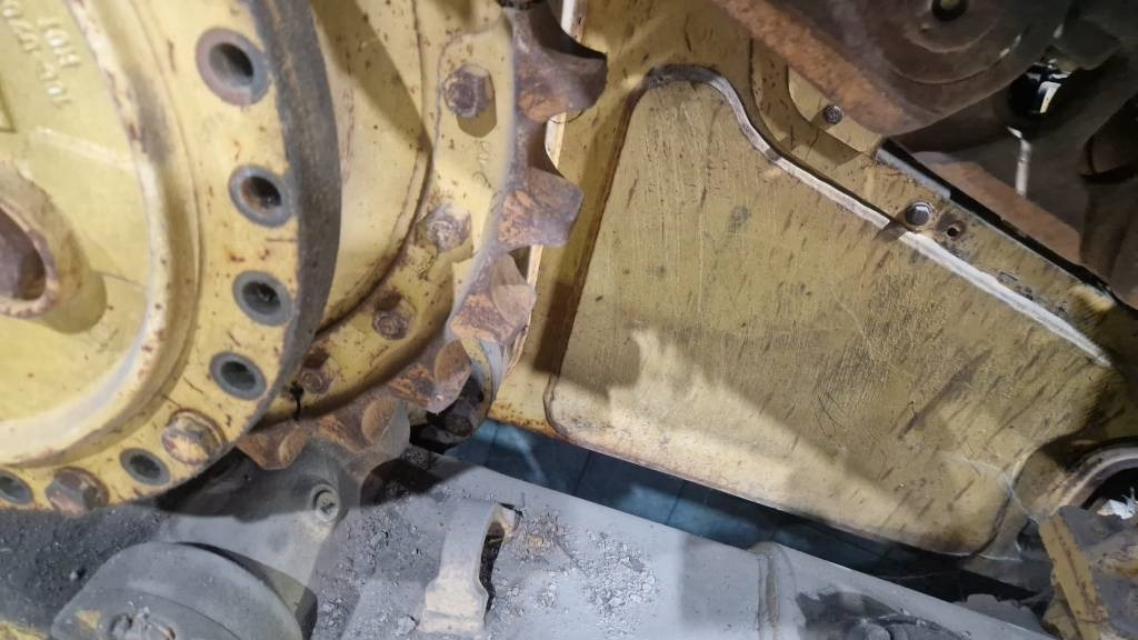 CAT D5 FOR PARTS - Бульдозер: фото 2 CAT D5 FOR PARTS - Бульдозер: фото 2