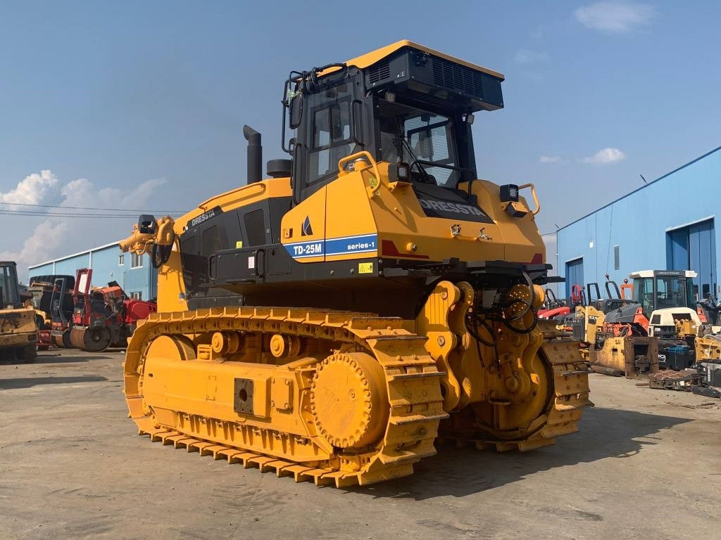 Dressta TD25M - Бульдозер: фото 4 Dressta TD25M - Бульдозер: фото 4