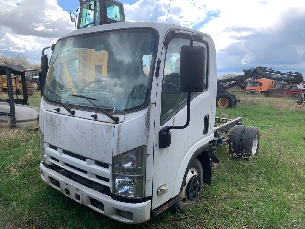 Isuzu FOR PARTS - Грузовик-шасси: фото 2 Isuzu FOR PARTS - Грузовик-шасси: фото 2