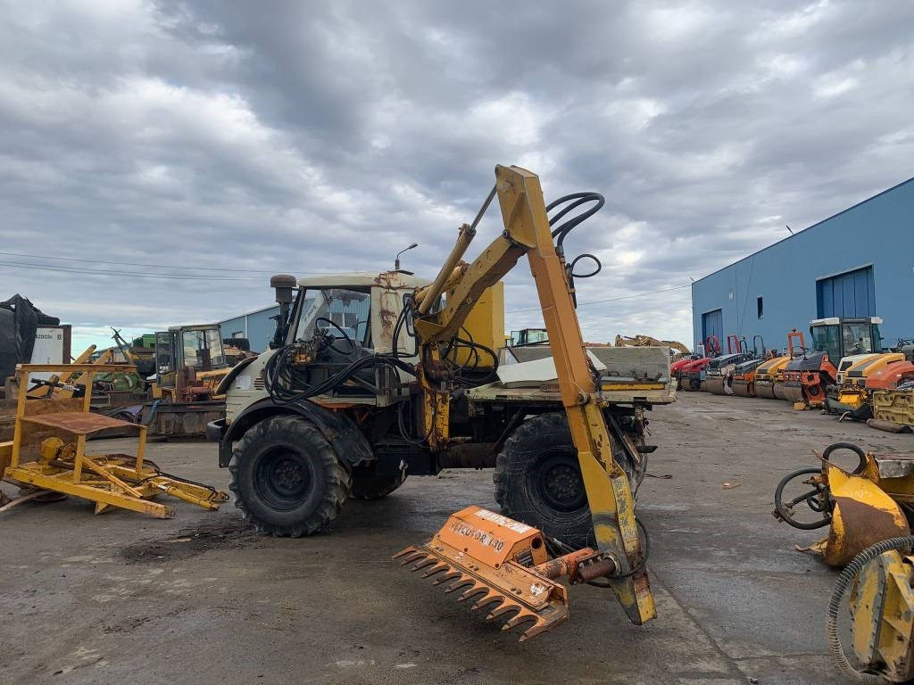 Mercedes-Benz 406A - Коммунальная/ Специальная техника: фото 3 Mercedes-Benz 406A - Коммунальная/ Специальная техника: фото 3