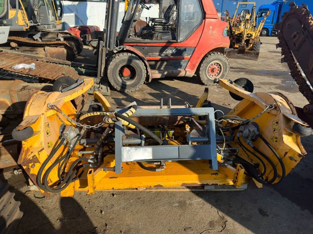 Loipfinger Triplex 320  - Косилка-измельчитель/ Мульчер: фото 2 Loipfinger Triplex 320  - Косилка-измельчитель/ Мульчер: фото 2