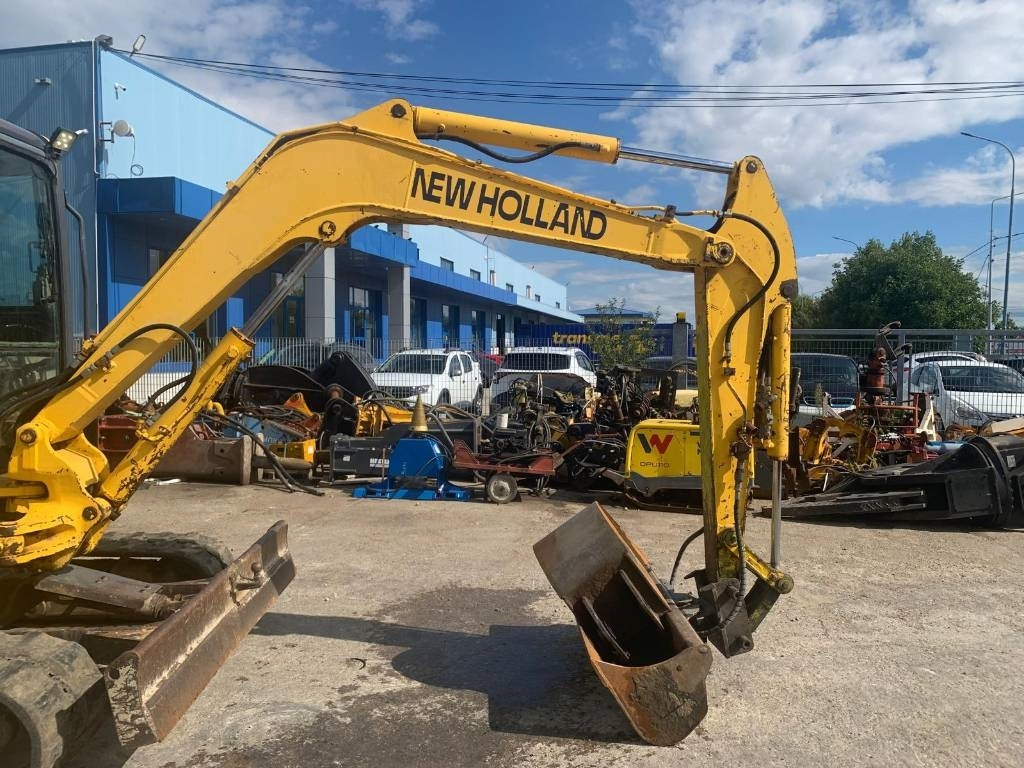 New Holland EH 45 - Мини-экскаватор: фото 5 New Holland EH 45 - Мини-экскаватор: фото 5